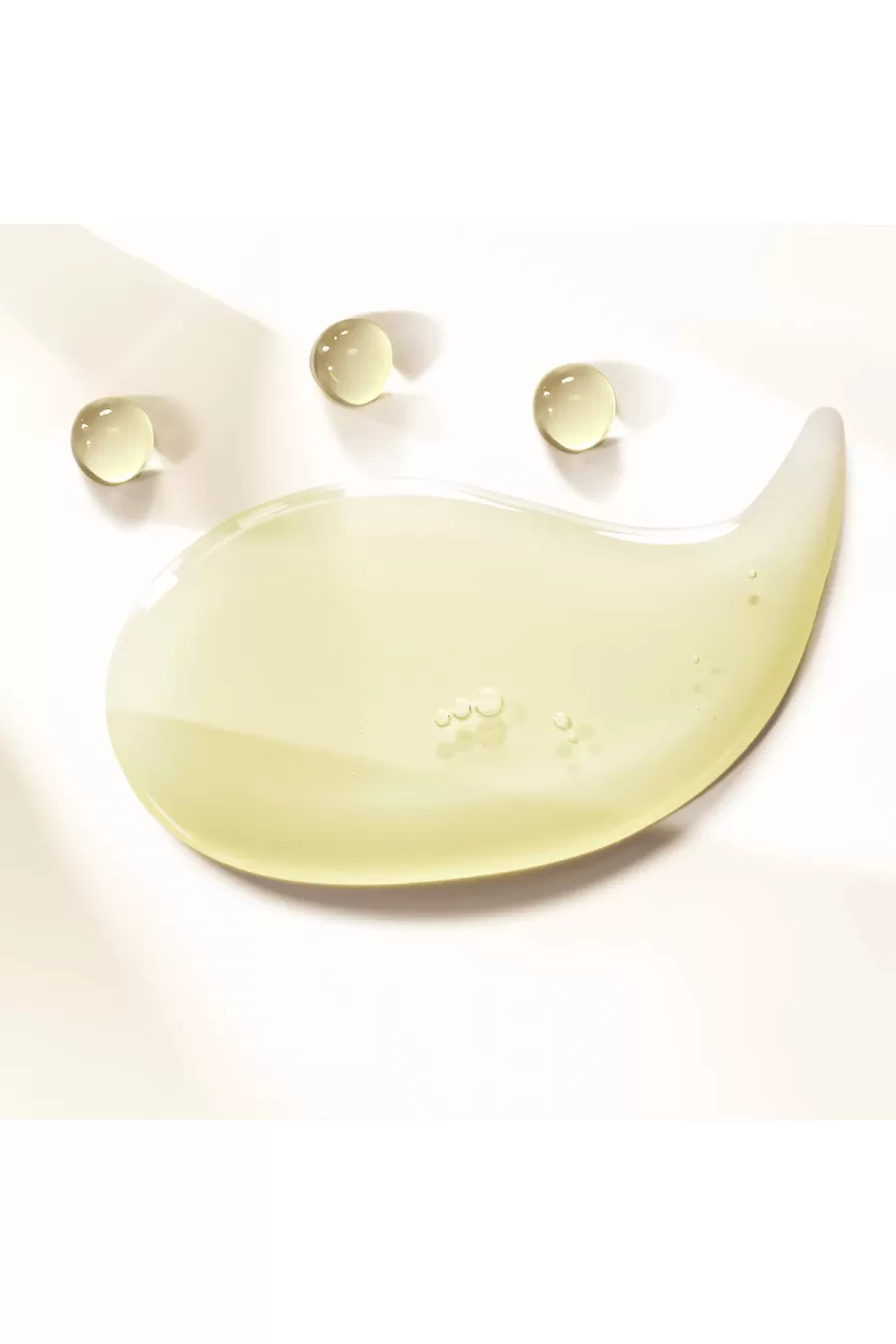 تغذیه کننده و تقویت کننده مو افزایش شفافیت و درخشندگی مو نرم کننده و براق کننده مو بدون ایجاد حس سنگینی روی مو غنی شده بوسیله کراتین مایع حاوی ویتامین E و پرو ویتامین مناسب برای انواع مو   به ویژه موهای خشک و شکننده سبک و با جذب سریع   بدون بر جا گذاشتن ا پانتن Pantene روغن مو کراتین