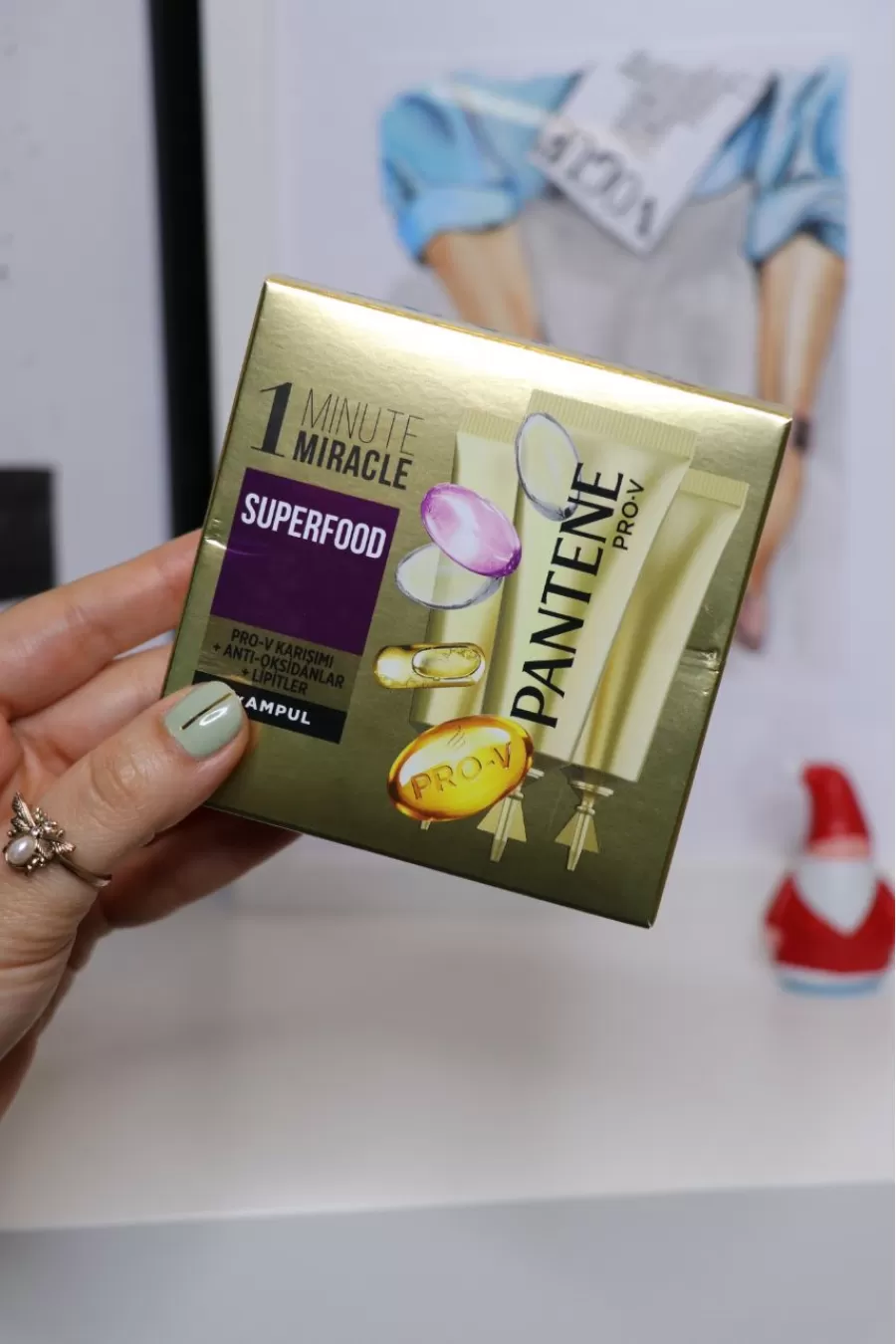 ترمیم کننده و تغذیه کننده موهای خشک و آسیب دیده،حاوی فرمول pro v پانتن Pantene ماسک مو