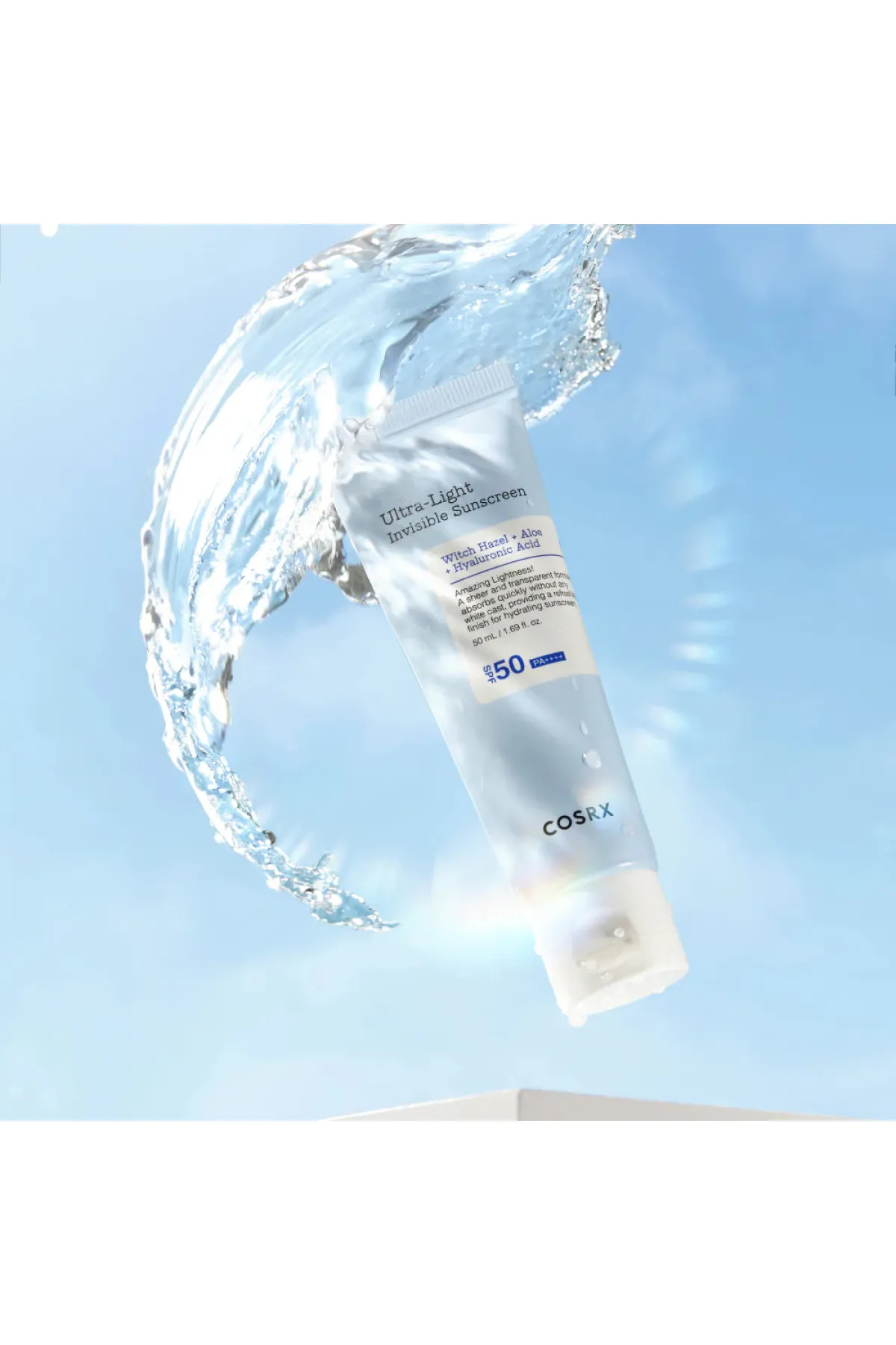 ضد آفتاب شیمیایی با فاکتورهای محافظتی ++++SPF50 PA بسیار سبک و زودجذب مرطوب کننده و تسکین دهنده کنترل ترشح سبوم ایده آل برای استفاده قبل از آرایش فرموله شده با مواد ضد التهاب و تسکین دهنده التیام بخش پوست های تحریک شده مناسب انواع پوست حتی پوست های حساس ت کوزارکس COSRX ضد آفتاب فوق سبک Ultra Light Invisible Sunscreen SPF50