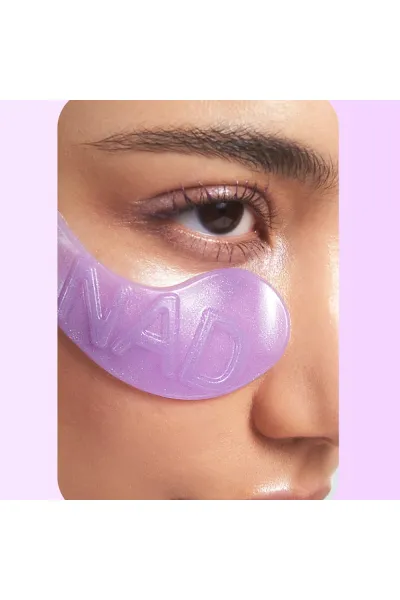 ۵ جفت  ضد چروک و ضدپیری با ترکیب NAD+ و پپتیدهای فعال کاهش فوری پف و تیرگی زیر چشم آبرسانی عمیق و جلوگیری از خشکی ناحیه چشم افزایش درخشندگی و شادابی پوست بافت نرم ژلی  خنک و تسکین‌دهنده مناسب برای همه نوع پوست حتی پوست حساس جذب سریع بدون ایجاد چسبندگی یا نامبوزین Numbuzin پچ زیر چشم و کلاژن ضد چروک  ضد پف و تیرگی NAD+ Collagen Under Eye Patches