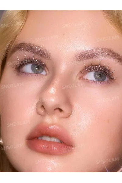 حجم‌دهی  بلندکنندگی  جلوه درخشان  آرایش روزانه  مهمانی و مناسب‌های خاص شیگلم SHEGLAM ریمل براق کریستال گلیز Crystal Gaze Glitter Mascara