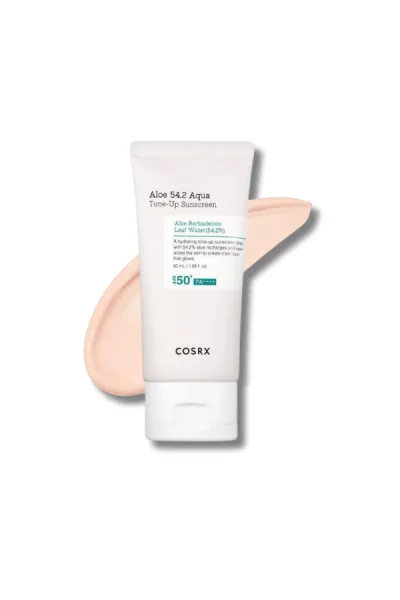 روشن کننده و یکدست کننده پوست  ضد آفتاب تون آپ کوزارکس با SPF 50 و PAبافت سبک و جذب سریع  بدون ایجاد حس چربی  پوست را روشن و یکنواخت کرده و از آن در برابر اشعه‌های مضر آفتاب محافظت می‌کند. کوزارکس COSRX ضد آفتاب آلوئه