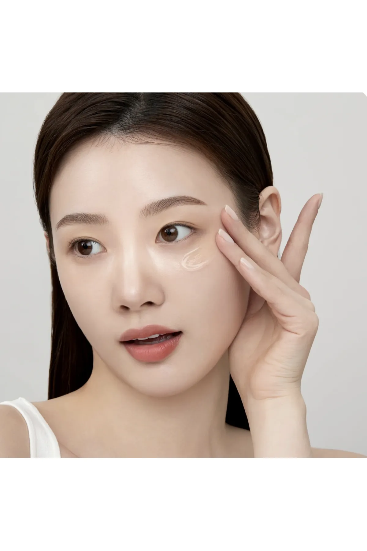 برای چهار مشکل اصلی ناحیه دور چشم یعنی افتادگی  چروک  تیرگی و خشکی اسکین اند لب SKIN & LAB سرم دور چشم باکوچیول Bakuchiol Eye