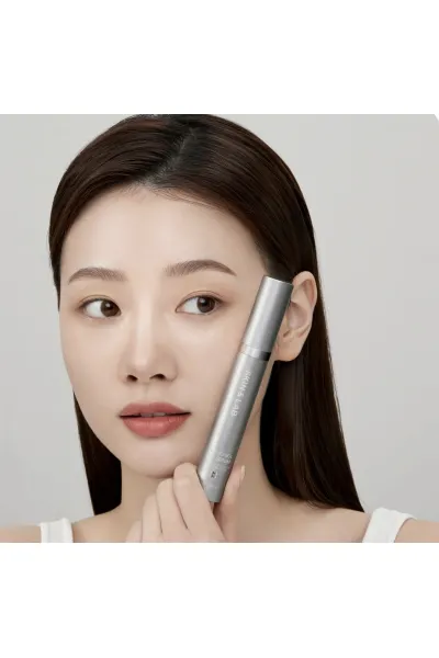 برای چهار مشکل اصلی ناحیه دور چشم یعنی افتادگی  چروک  تیرگی و خشکی اسکین اند لب SKIN & LAB سرم دور چشم باکوچیول Bakuchiol Eye