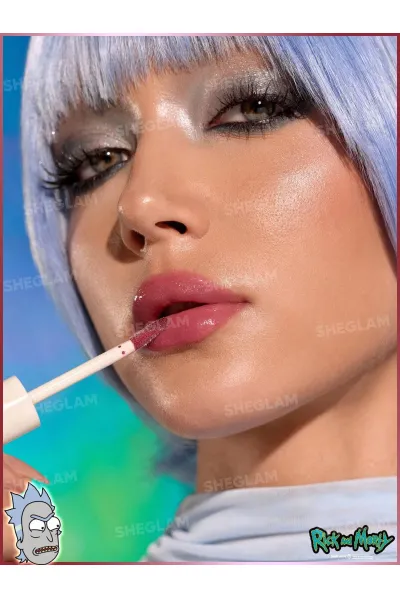 ایجاد جلوه براق و شاین روی لب بافت سبک و راحت روی لب کمک به نرم و درخشان دیده شدن لب‌ها رنگ‌دهی ملایم و جذاب مناسب استفاده روزانه و فانتزی بدون ایجاد حس چسبندگی زیاد اپلیکاتور نرم برای استفاده راحت مناسب استایل Y2K و ترندی طراحی کلکسیونی و فانتزی مناسب مهمانی  جشن و استفاده روزمره شیگلم SHEGLAM لیپ گلاس براق ریک و مورتی RICK PRIME