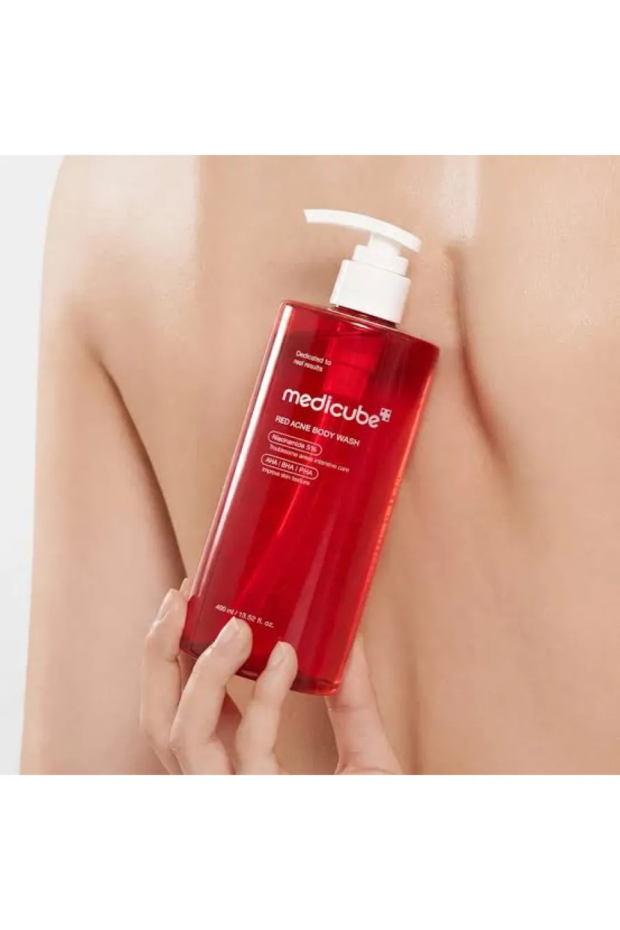 مناسب پاکسازی پوست بدن  ✔ مناسب نواحی مستعد جوش مانند پشت و سینه  ✔ حاوی Salicylic Acid  ✔ حاوی Niacinamide  ✔ حاوی Hyaluronic Acid  ✔ دارای کمپلکس گیاهی MEDI SOL  ✔ کمک به پاکسازی چربی و تجمع سلول‌های مرده  ✔ کمک به حفظ رطوبت پوست  ✔ دارای pH متعادل حدود 5.5 تا 6.5  ✔ مناسب پوست‌های حساس  ✔ دارای رایحه طبیعی و ملایم گیاهی مدی کیوب Medicube شامپو بدن ضد جوش Red Body Wash